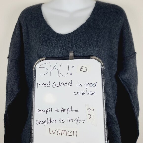 Free People Women's Black Round Neck Oversized Pullover Sweater Size XS - Picture 10 of 10